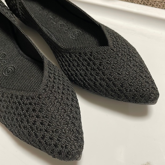Rothy’s The Point Honey comb Black Solid - Picture 1 of 14